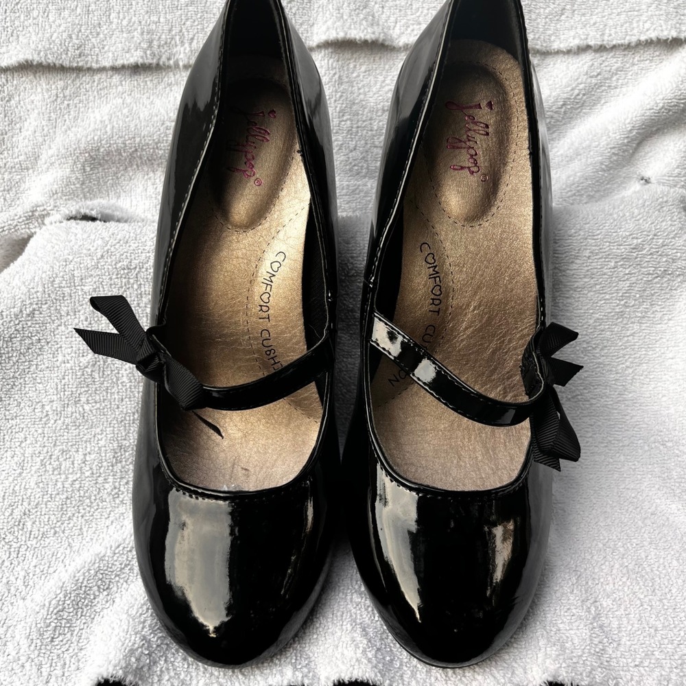 Jellypop Anita black patent leather Mary Jane heels 9M comfort cushion NWOB